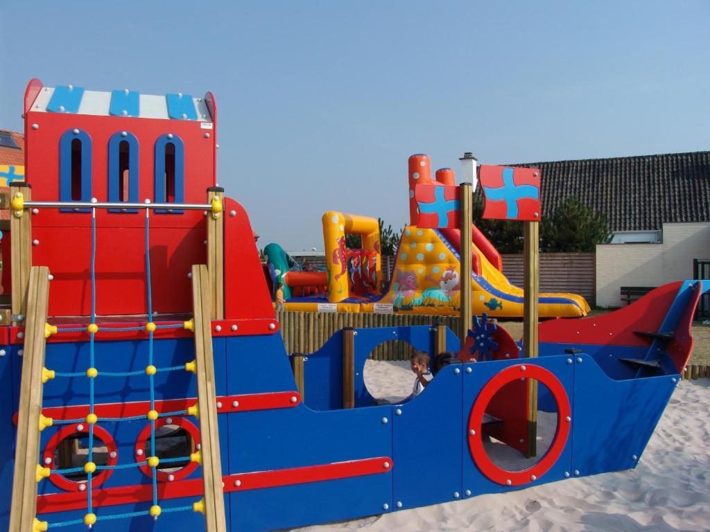 Park Kerlinga Bredene Bagian luar foto