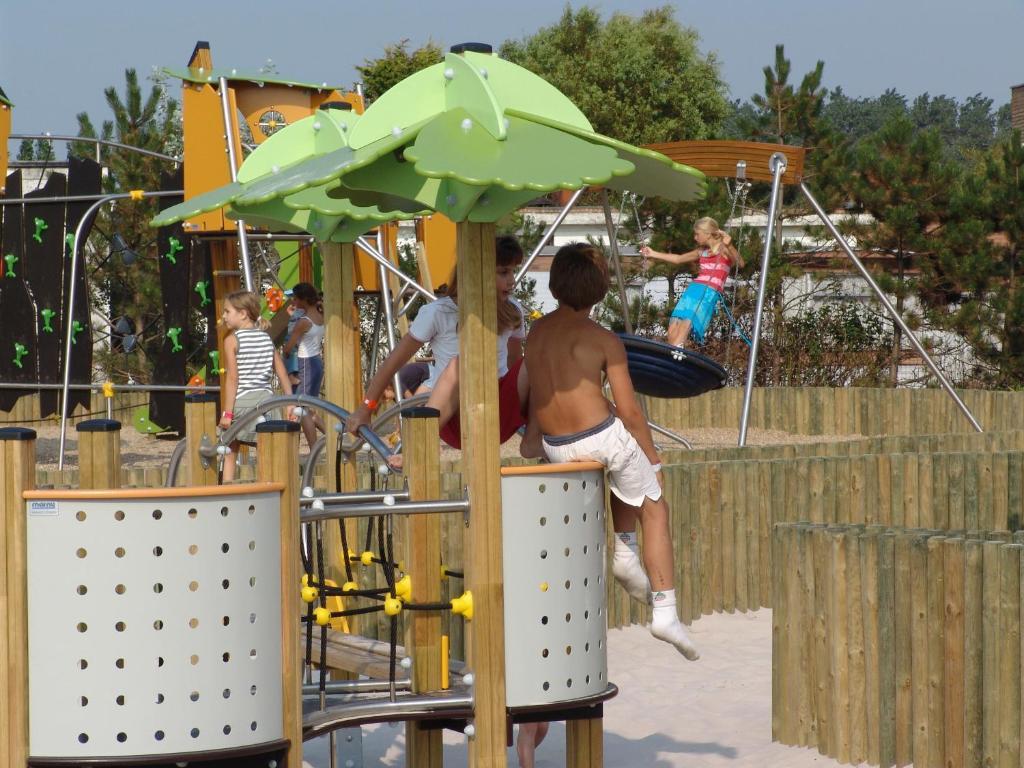 Park Kerlinga Bredene Bagian luar foto